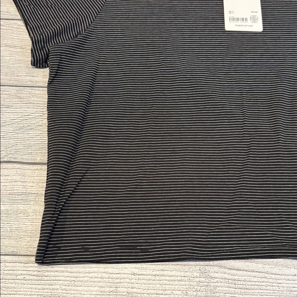 Women’s ATHLETA Essential Tee Short Sleeve size XL - Picture 3 of 14